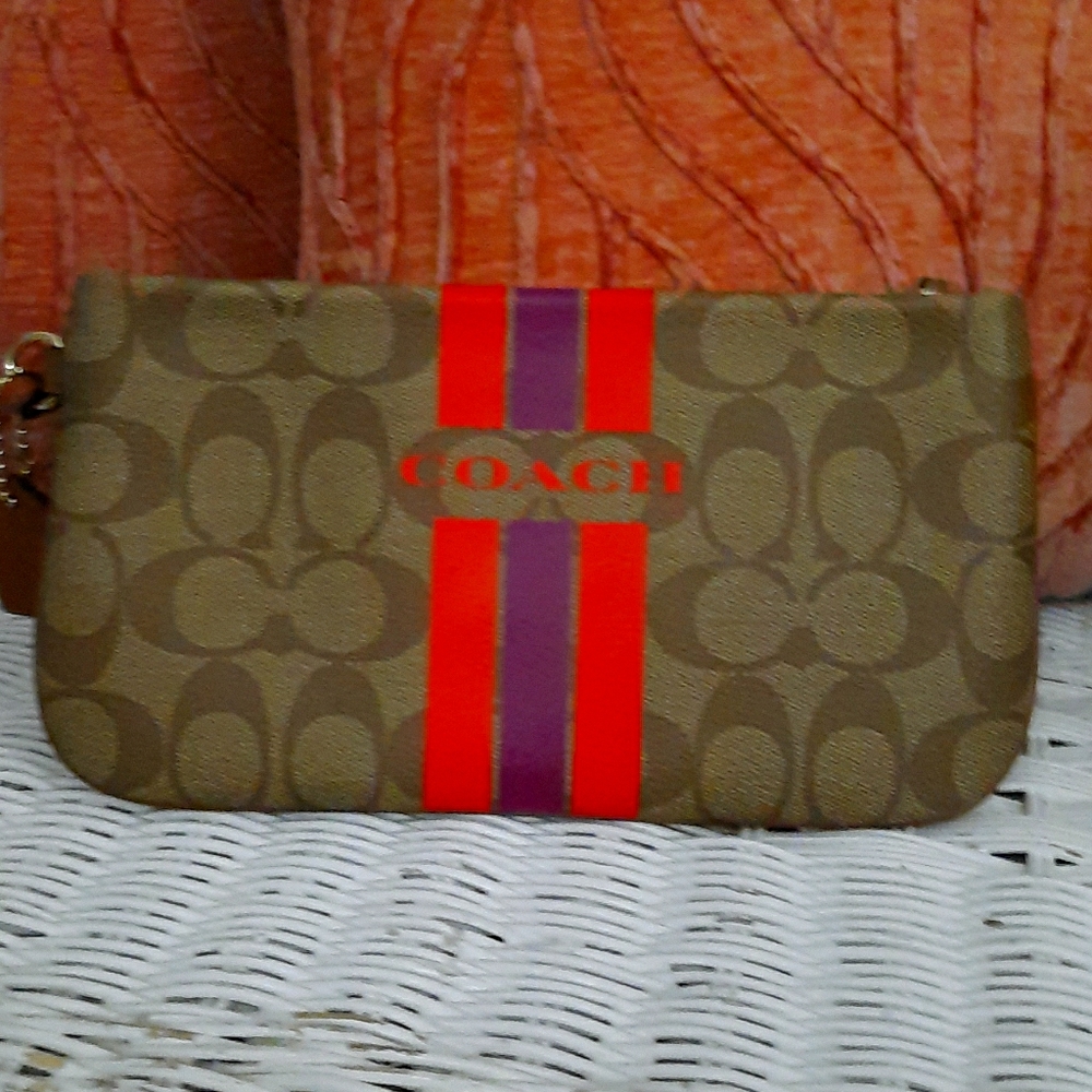 Wristlet